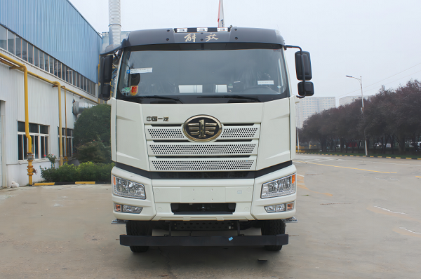 混動(dòng)攪拌車的成本怎么樣？對(duì)比傳統(tǒng)攪拌車優(yōu)勢(shì)明顯！